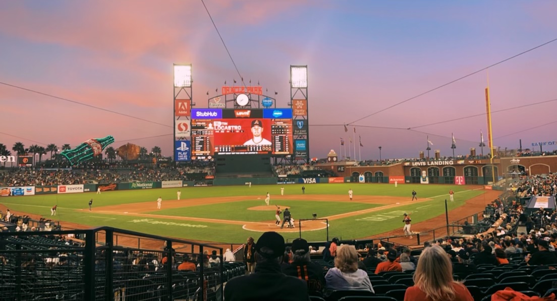 A sunset over Oracle Park wraps up the Giants' season.