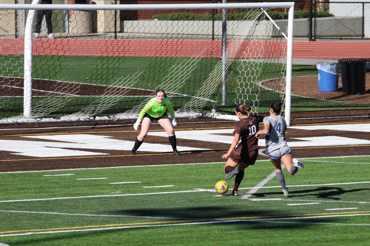 Penelope Correa Mason (’26) gears up for a shot against Presentation. 