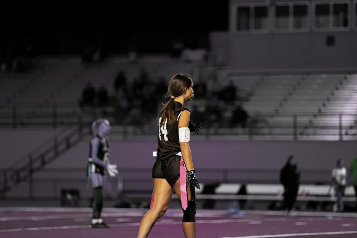 Stella Giordano (’28) gets ready before the snap.